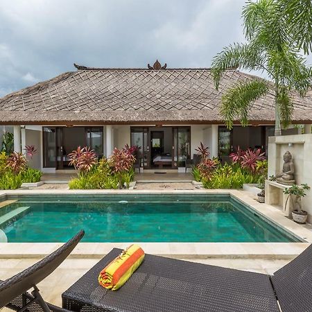 Villa Leelavadee Uluwatu Exterior foto